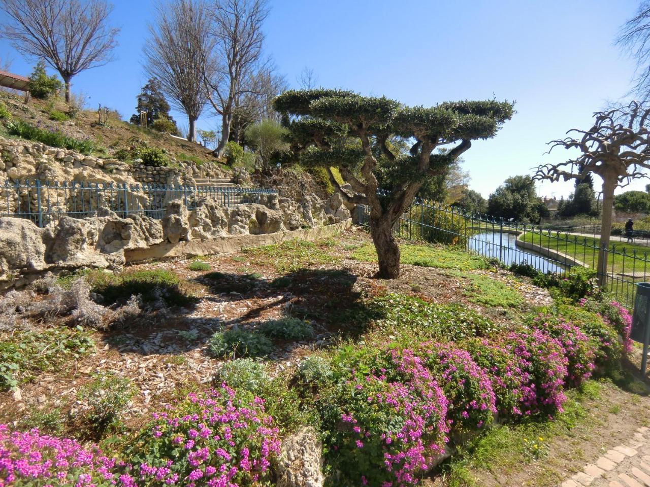 Hotel Las Cigalas Villeneuve-lès-Béziers المظهر الخارجي الصورة